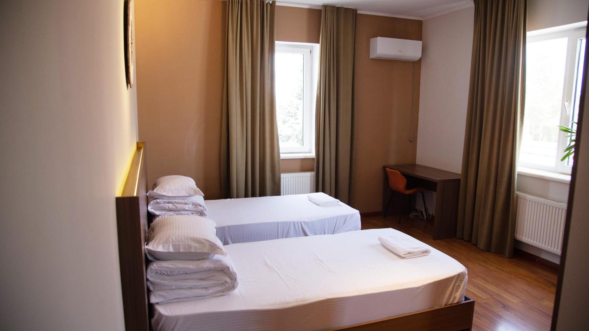 People Guest House Bisjkek Buitenkant foto